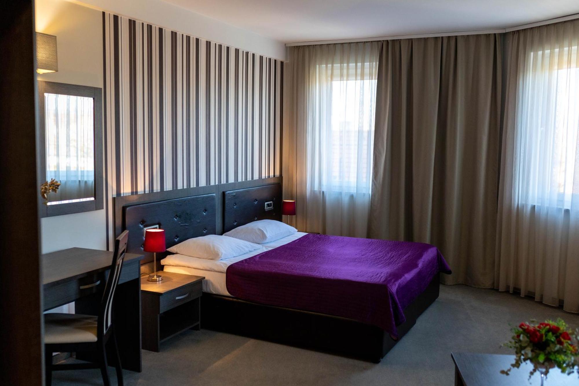 Art Hotel Slavonski Brod Luaran gambar