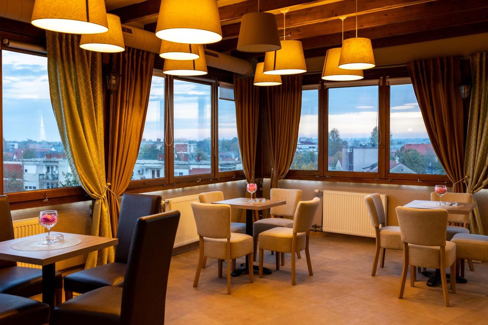 Art Hotel Slavonski Brod Luaran gambar