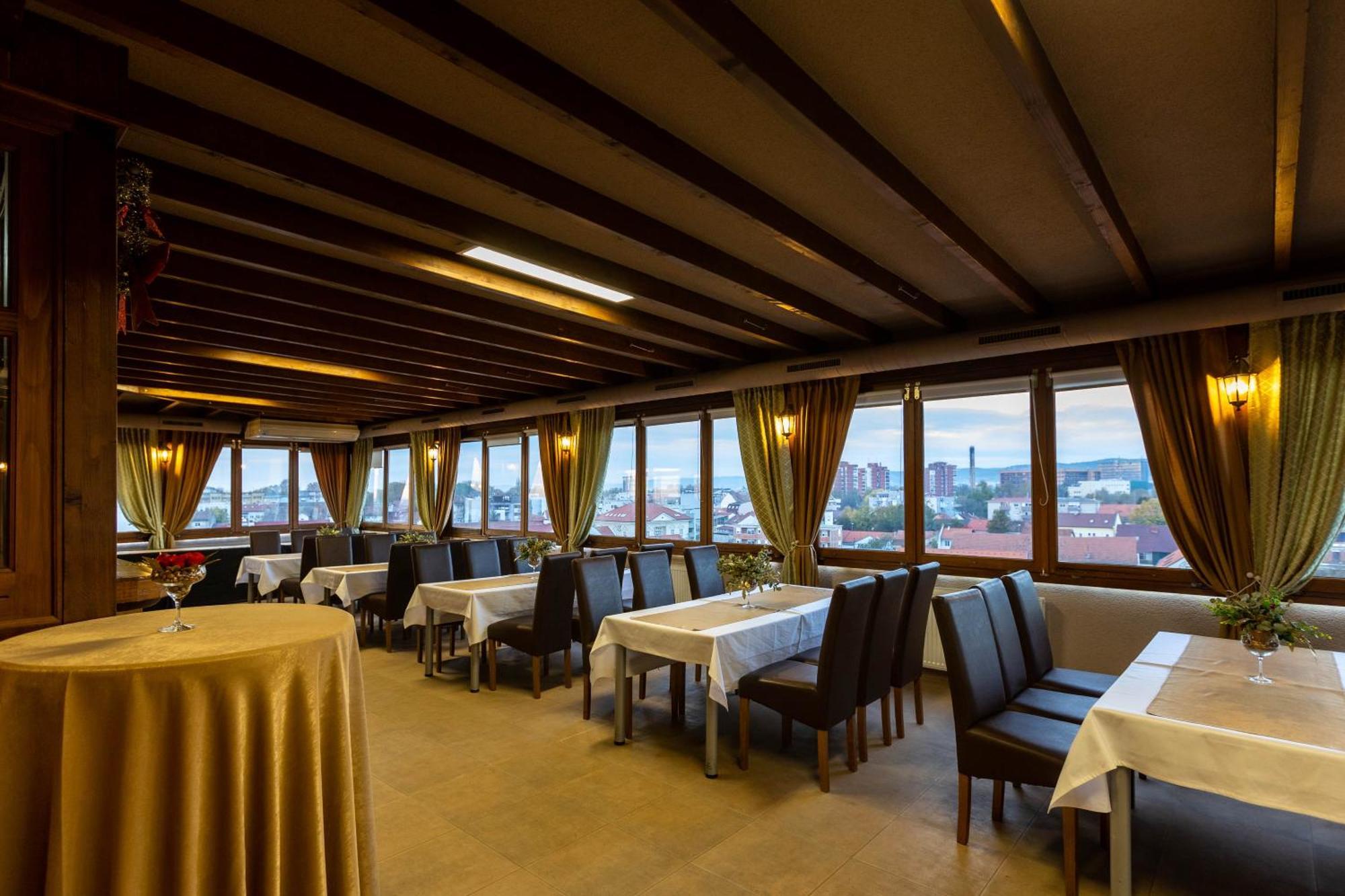 Art Hotel Slavonski Brod Luaran gambar