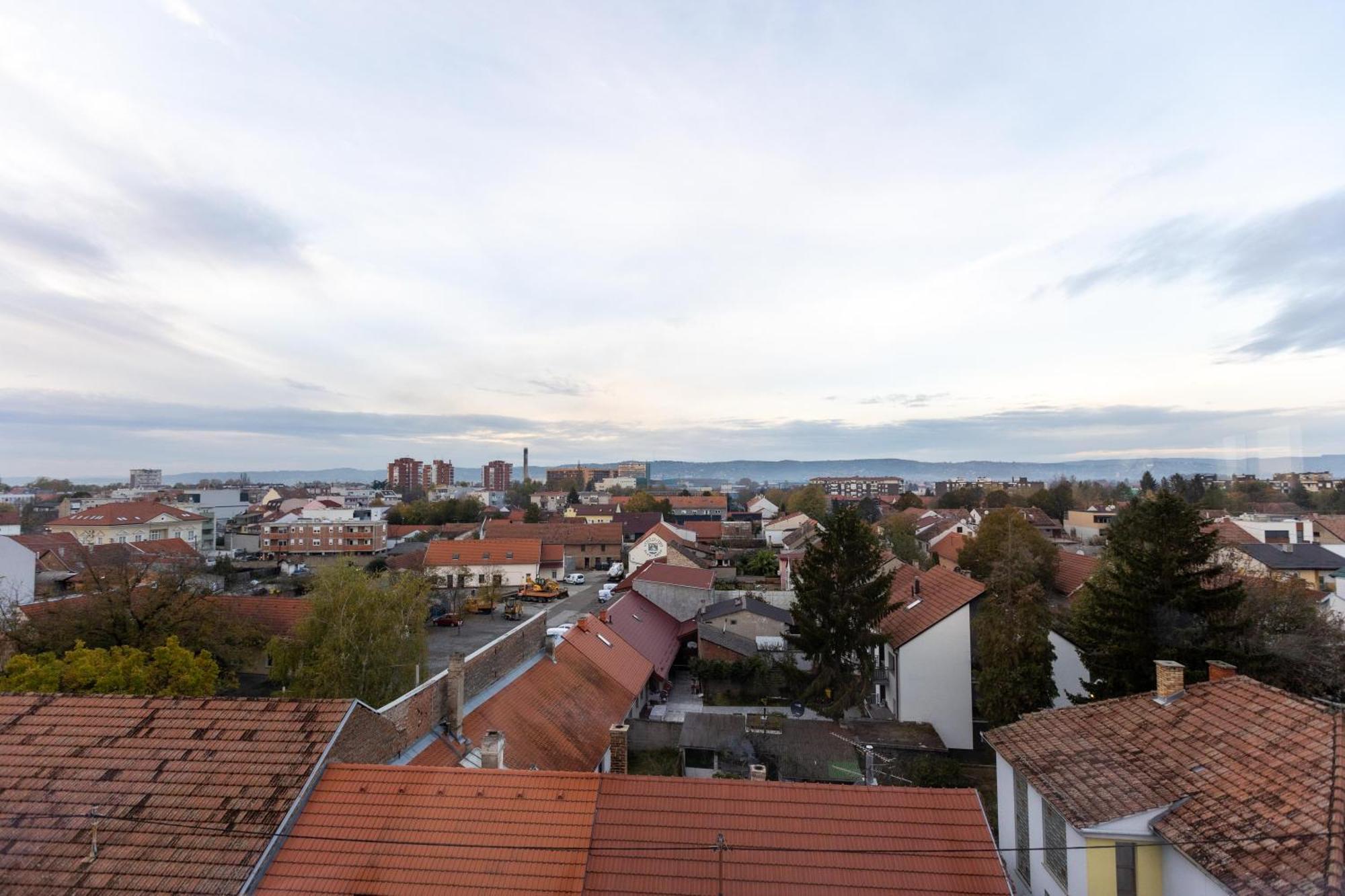 Art Hotel Slavonski Brod Luaran gambar
