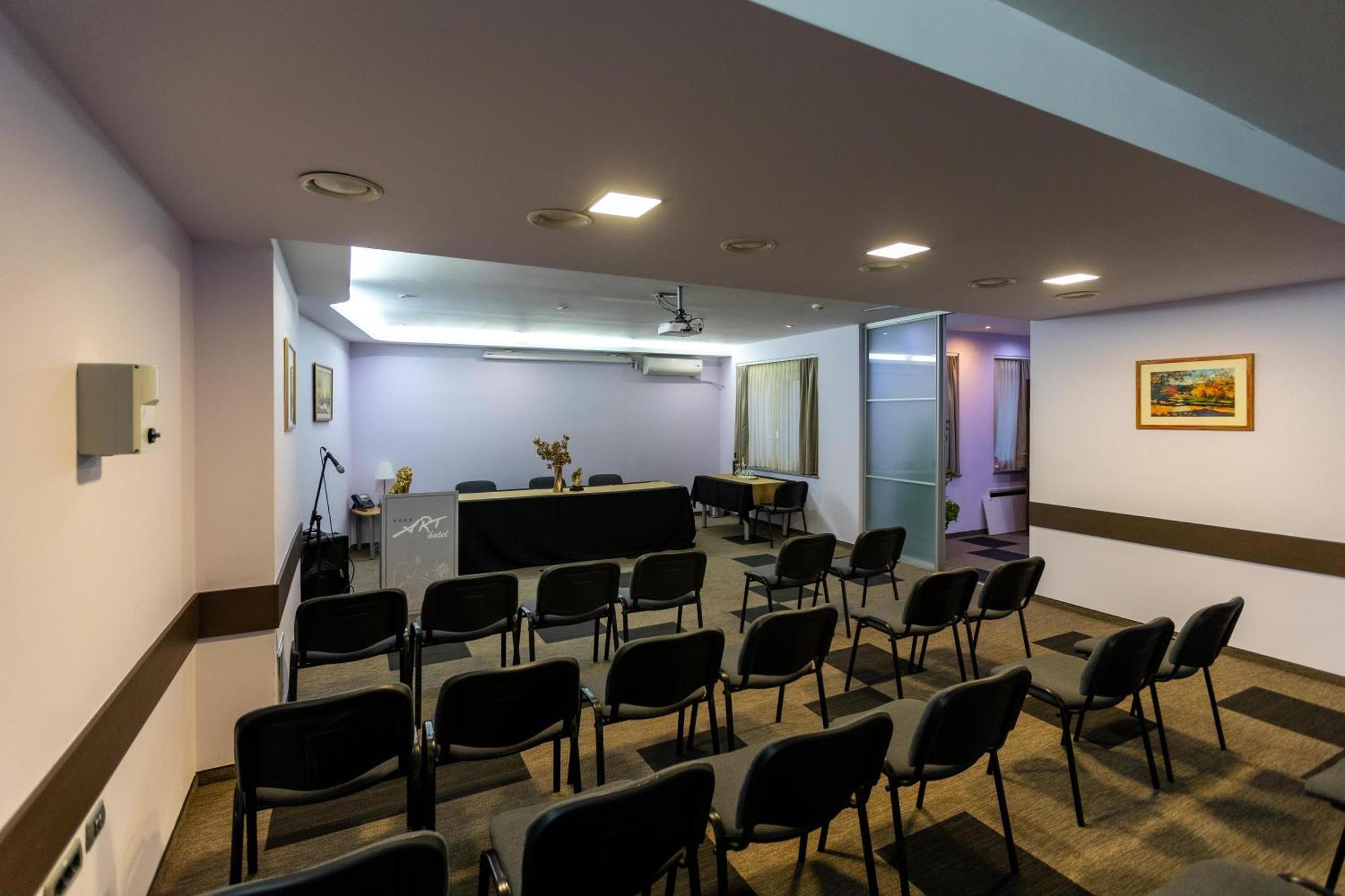 Art Hotel Slavonski Brod Luaran gambar