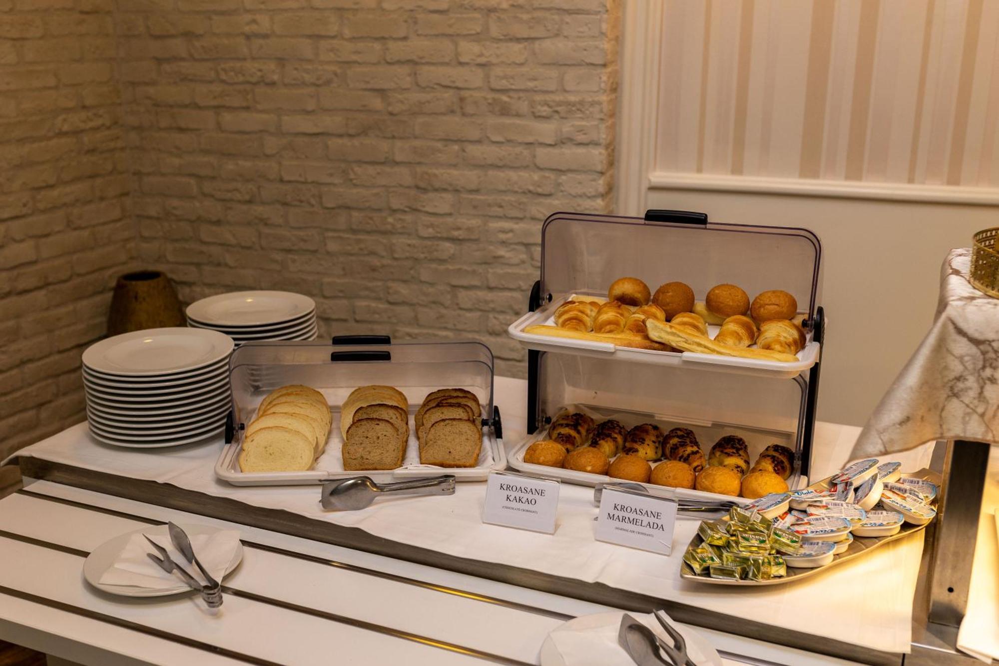 Art Hotel Slavonski Brod Luaran gambar