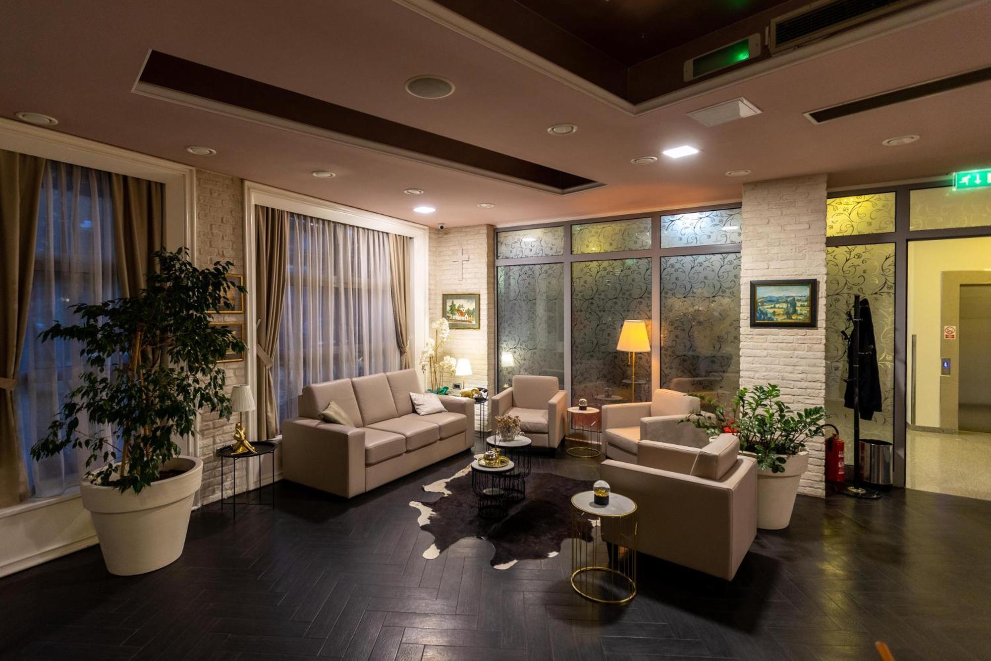 Art Hotel Slavonski Brod Luaran gambar