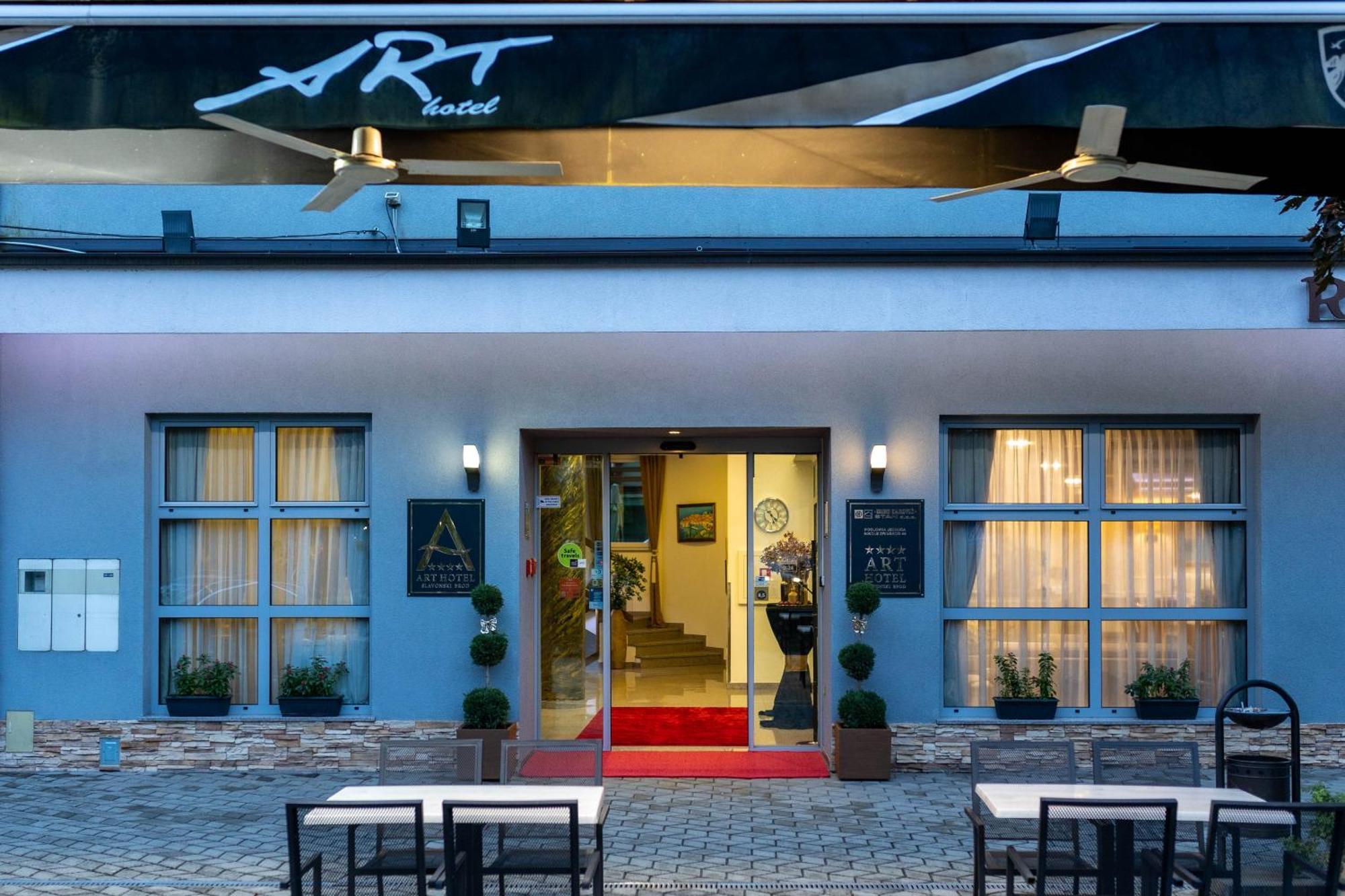 Art Hotel Slavonski Brod Luaran gambar